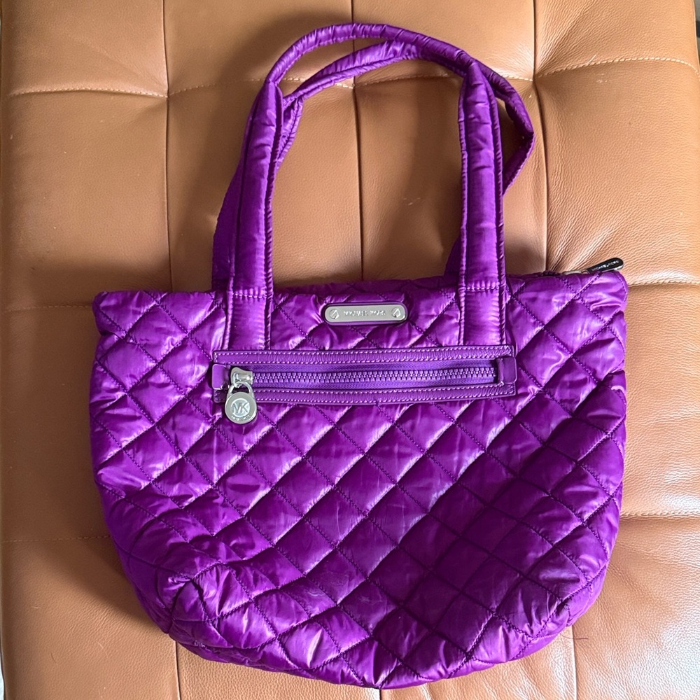 Michael Kors Sadie Large Quilted Nylon Tote